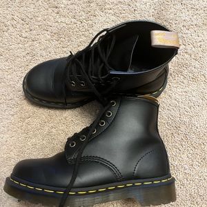 REDUCED PRICE- Brand new Dr. Martens Unisex-Adult Vegan 101 Fashion Boot